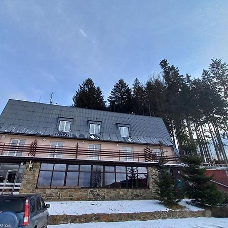 Veghouse - Penzion U Plaze Горни-Бечва Экстерьер фото